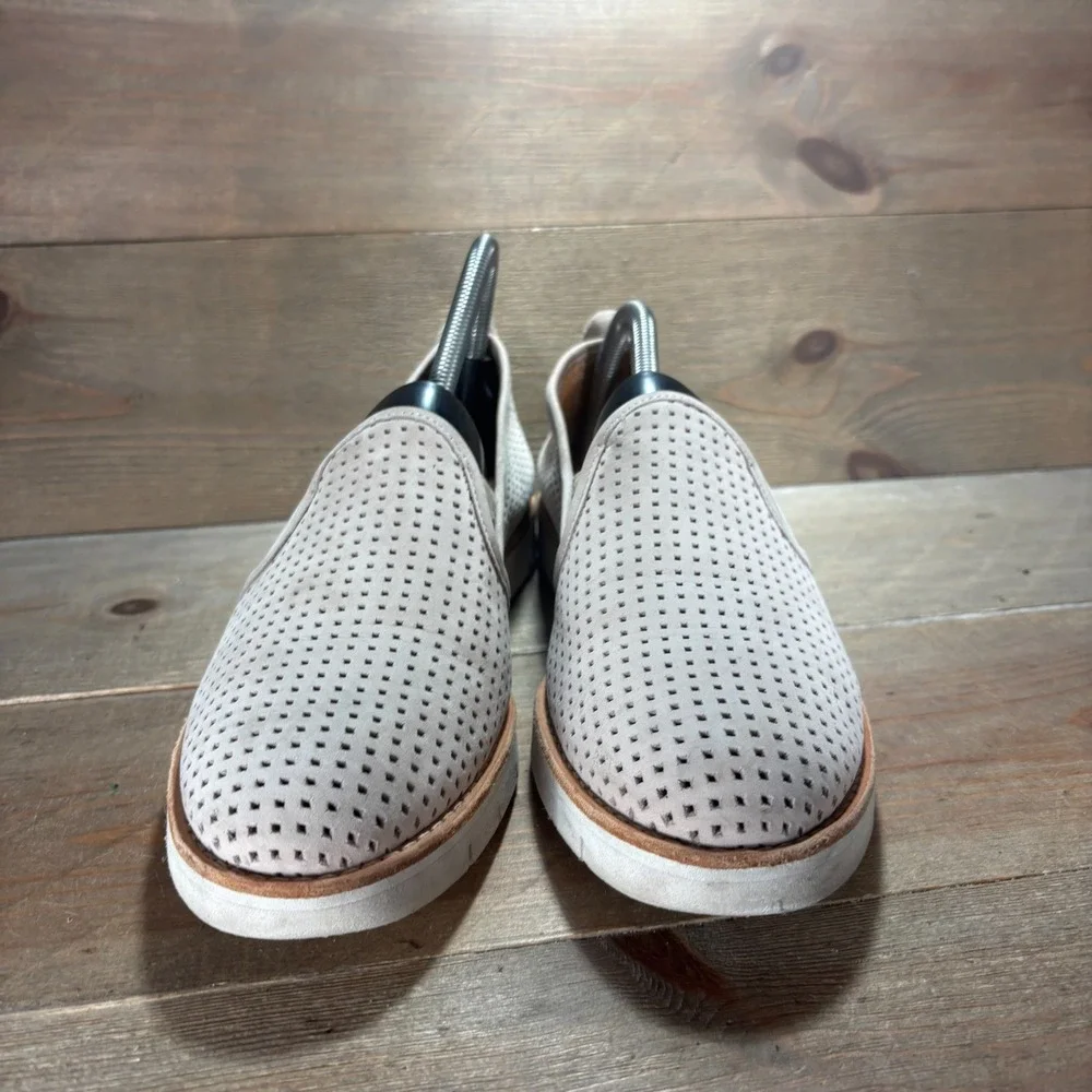 samuel hubbard samsport Womens size 7.5 shoes beige Leather Slip On sneakers